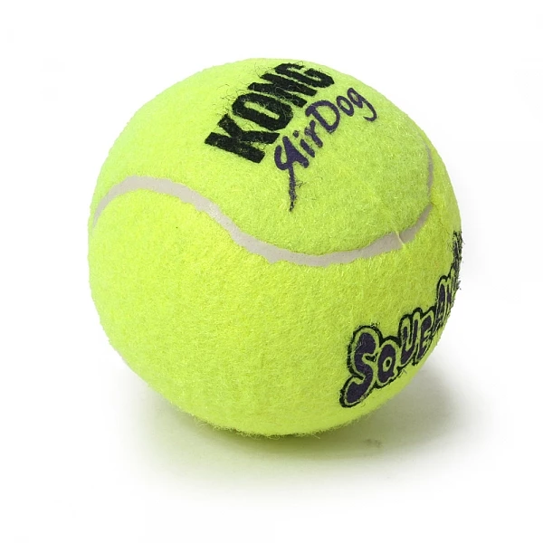 קונג כדור מצפצף Kong Squeaker Lכדור טניס עם צפצפה לכלבים בינוניים וגודלים.נוח לא